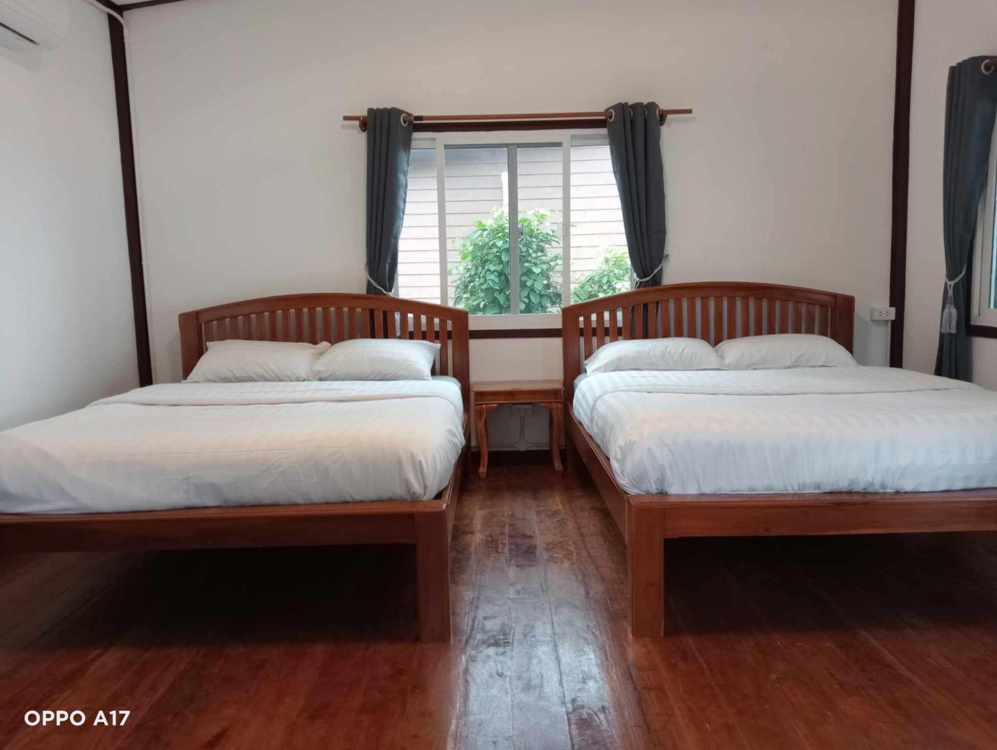 Koh Ngai Seafood Hotel Quarto foto